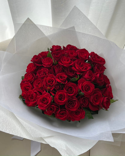 Roses En Masse Red Bouquet Moodie Studios Premium Fresh Flowers Melbourne Florist